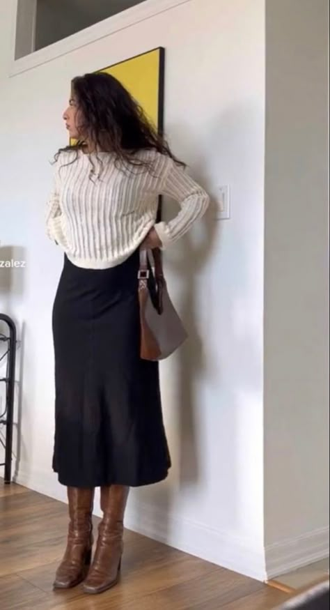 Long Brown Skirt Outfit Fall, Comfortable Dress Outfits, Speakeasy Bar Outfit, Long Skirt Outfit For Fall, Business Casual Outfits Florida, Modern Conservative Outfits, Tall Boots With Long Skirt, Long Skirt Knee High Boots, Cardigan With Dress Pants