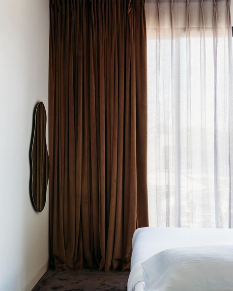 I do love velvet drapes, lifts the luxe factor immediately. Velvet Drapery, Velvet Drapes, Brown Bedroom, Velvet Curtains, Linen Curtains, Do Love, Window Treatments, New Homes, Curtains