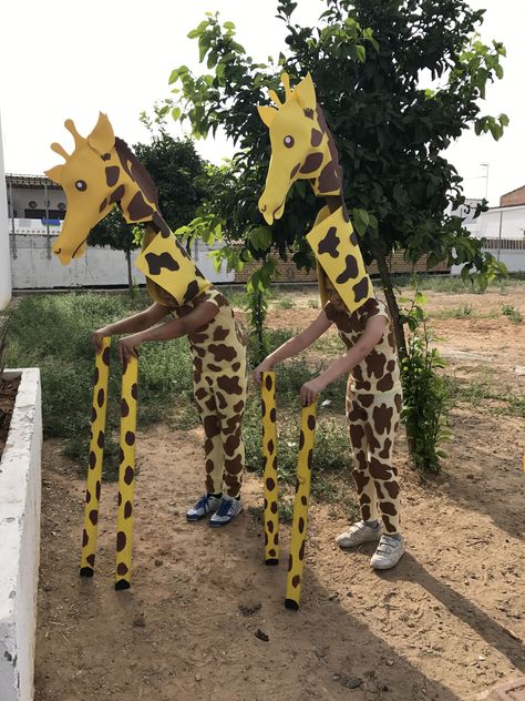 Lion King Float Parade, Lion King Play Costumes, Lion King Masks Diy, Lion King Play Props, Lion King Junior Costumes, Diy Lion King Costumes, Lion King Trunk Or Treat Ideas, Lion King Jr Costumes Diy, Lion King Costume Ideas