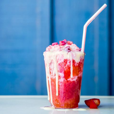 Raspados Recipe, Snow Cone Syrup Recipe, Shaved Ice Recipe, Snow Cones Recipes, Shaved Ice Syrup, Snow Cone Stand, Snow Cone Syrup, Icee Recipe, Sno Cones