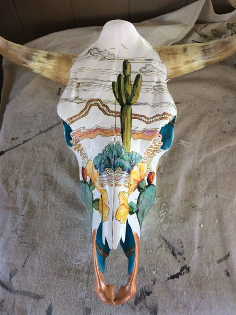 Long Horn Skull Art, Aztec Deer Skull, Painted Cow Skulls Boho, Painted Deer Skulls Boho, Cow Skull Planter, Bull Skull Painting Cow Head, Cow Sculls Art, Decorative Cow Skulls, Painting On Cow Skulls