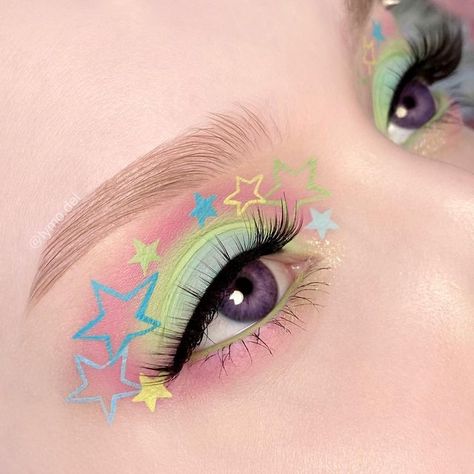 Crazy Eyeshadow Looks, Fade Into Hue Palette, Fade Into Hue, Eyeliner Ideas, Funky Makeup, Vampire Bride, Dream Makeup, Face Charts, Cosplay Inspo