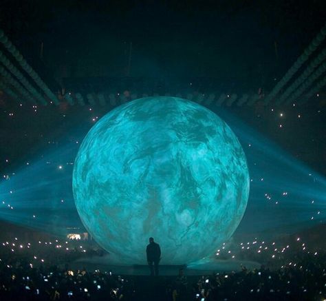 Drake Drake Tour, Moon Stages, Champagne Papi, Drizzy Drake, Drake Drizzy, Drake Graham, Concert Stage Design, Aubrey Drake, Stage Set Design