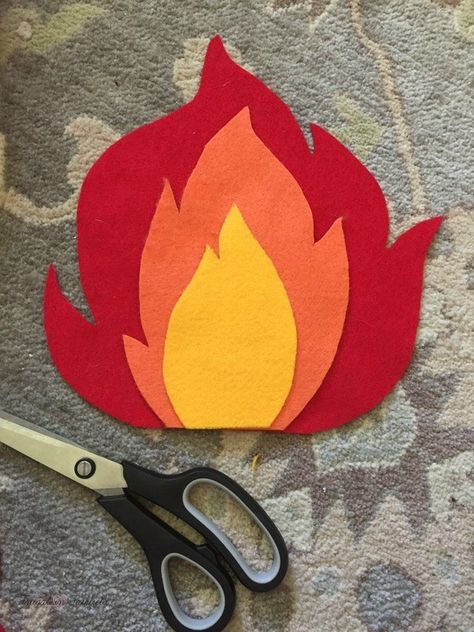 Campfire Diy, Diy Campfire, Felt Campfire, Fire Crafts, Paper Fire, Felt Food Patterns, Diy Props, Felt Play Food, Pentecost