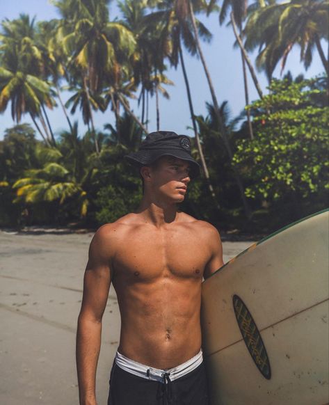 Percival Archer Riego, Surfer Boy Aesthetic, Wattpad Character, Jonaxx Boys, Surfer Guys, Surfer Lifestyle, Swimwear Aesthetic, Surfer Boys, Surf Aesthetic