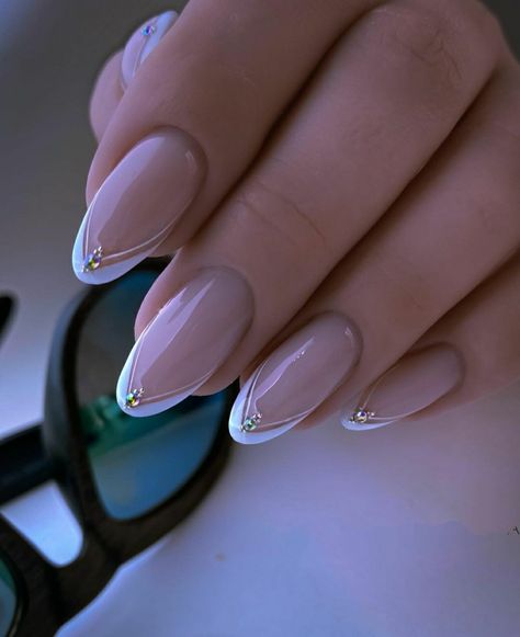 Lavender Wedding Nails, Fancy French Tip Nails, Fancy French Tips, Perfect French Nails, Elegant French Nails, Unghie Sfumate, French Manicure Nails, Subtle Nails, Summer Manicure