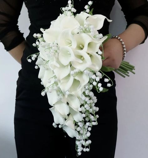 Calla Lillies Bouquet, Bell Orchid, Lily Bridal Bouquet, Lilies Of The Valley, Calla Lily Wedding, Cascading Bridal Bouquets, Calla Lily Bouquet, Wedding Bouquets Bride, Bridal Bouquet Flowers