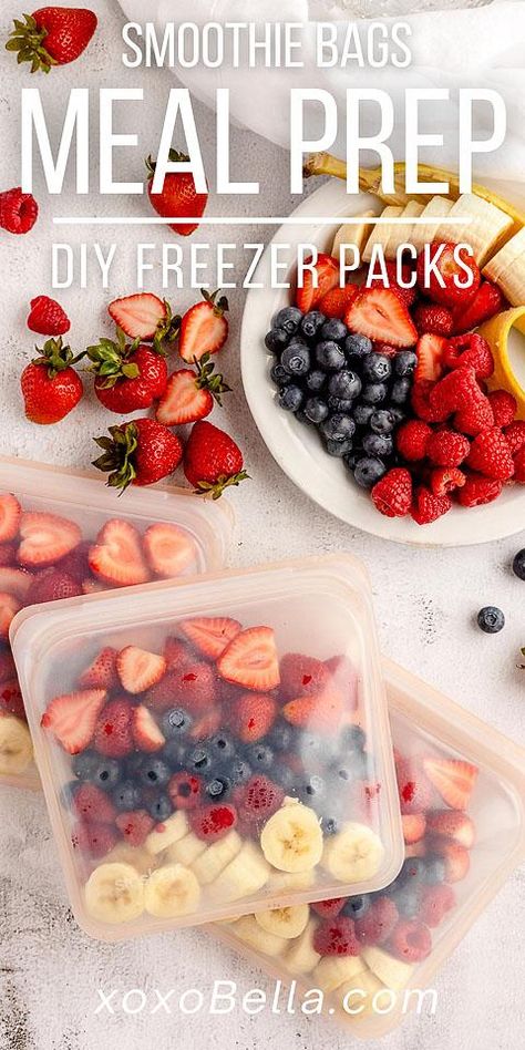 Freezer Pack Smoothie Recipes, Smoothie Recipes Freezer Packs, Freezer Bag Smoothie Prep, Healthy Smoothie Meal Prep, Diy Smoothie Packs, Smoothie Frozen Packs, Smoothie Bags Freezer Recipes, Smoothie Meal Prep Freezer, Smoothie Packs Make Ahead