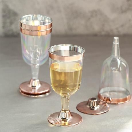 Rose Gold | 6 Plastic Wine Cups, Rose Wine Glass, Rose Gold Rims, Classy Glasses, Elegant Plates, Plastic Wine Glasses, Plastic Glasses, Disposable Cups, Rose Gold Foil