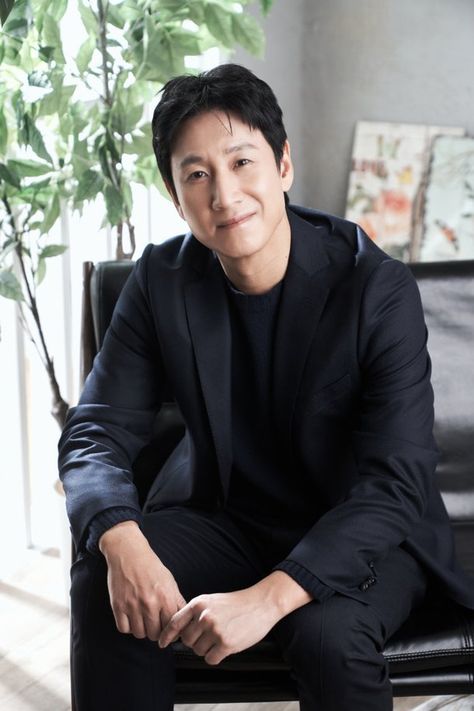 Male Friendship, Lee Sun Kyun, Miss Korea, Korean History, Korean Actors, Celebrity Crush, Korean Drama, South Korea, The Man