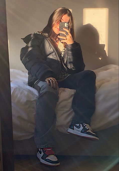 Bloodline 1s Outfit, Bloodline 1s, Jordan Fit, 1s Outfit, Jordan Fits, Jordan Outfit, Oufits Casual, Nail Ideas, Fashion Inspo Outfits