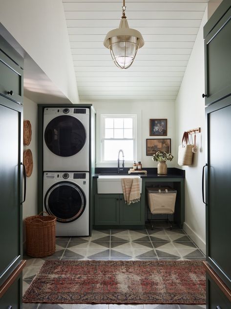 Shoreline Dutch — Rehabitat Rehabitat Interiors, Room Staging, Staging Ideas, Mudroom Laundry Room, Laundry Room Shelves, Maximize Storage, Laundry Room Inspiration, Vintage Laundry, Hill Interiors