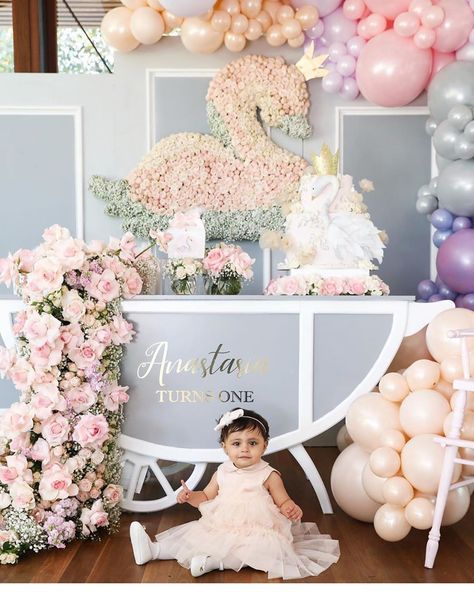 Bulk Flowers Online, Gala Decorations, Princess Anastasia, Wholesale Flowers Wedding, Floral Birthday Party, Happy First Birthday, Swan Princess, Birthday Princess, Wholesale Flowers