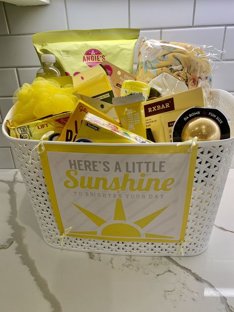 Basket full of everything yellow to brighten someone’s day :) - Tanya Price Yellow Gift Basket Ideas, Cheer Up Basket, Yellow Gift Basket, Yellow Gifts Basket, Sunshine Basket, Basket Of Sunshine, Beauty Gift Basket, Pink Gift Basket, Fundraiser Baskets