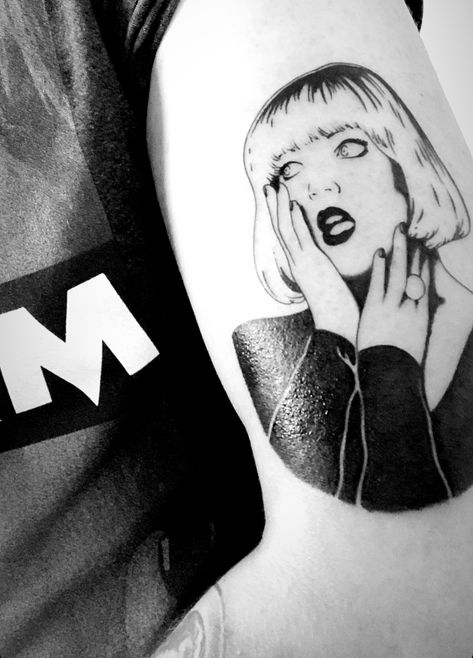 Scream Queen Tattoo, Casey Scream, Phone Tattoo, Orion Tattoo, Scream Tattoo, Queen Tattoo, Sketch Tattoo Design, Sketch Tattoo, Body Is A Temple