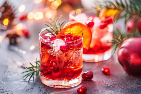 Many people associate social occasions with a tasty drink. Mocktails, especially kombucha mocktails, offer a way to socialize while staying alcohol-free. Kombucha Mocktail, Cranberry Kombucha, Flavored Sparkling Water, Wellness Trends, Mocktail Recipe, Fresh Cranberries, Energy Bars, Healthy Aging, Cranberry Juice