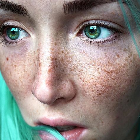 Vista II #ofhumans18 by claireluxtonstudio Claire Luxton, Beautiful Freckles, Face Expressions, Pretty Eyes, British Artist, Photographic Art, Love Pictures, Feature Film, Fashion Face