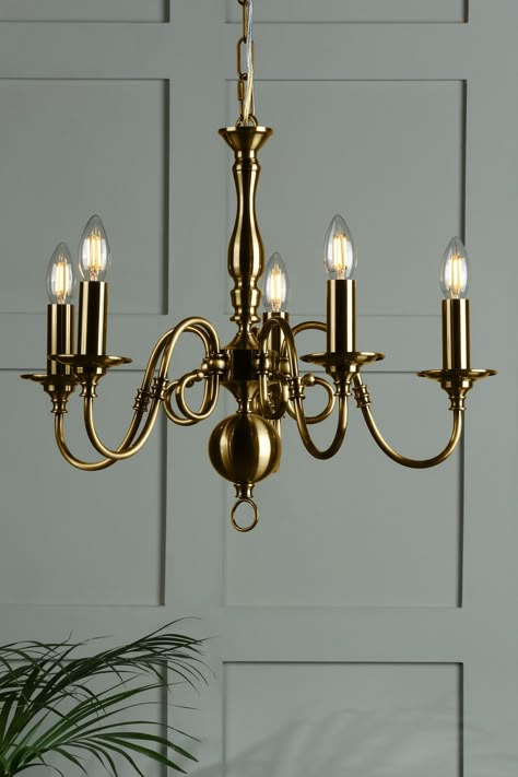 Brass Chandelier Vintage, Brass Hanging Light, Brass Light Fittings, Victorian Dining Room Lighting, Traditional Living Room Ceiling Lights, Sitting Room Ceiling Lights, English Cottage Ceiling Light, Classic Chandeliers For Living Room, Antique Brass Chandelier Dining Rooms