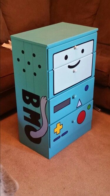 BMO dresser for Adventure Time themed bedroom - turned out fantastic! Adventure Time House, Adventure Time Bedroom, Adventure Time Room Ideas, Adventure Themed Bedroom, Adventure Time Nursery, Themed Room, Adventure Time Themed Room, Adventure Time Decor, Adventure Time Decorations