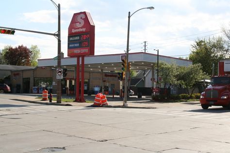 Speedway gas station at 369 E. Oklahoma Ave. Photo by Jeramey Jannene. Speedway Gas Station, Milwaukee Downtown, The Get Down, Neighborhood Watch, Glass Shield, Timber Buildings, Vivid Dreams, January 1st, Bay View