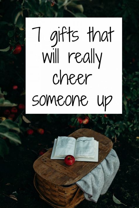 Cute Gifts To Cheer Someone Up, Cheer Someone Up Gifts, Cheer Up Gift Ideas, Gift To Cheer Someone Up, Gifts To Cheer Up A Friend, Positive Gift Ideas, Cheer Up Gift Basket, Cheer Up Basket Ideas, Gifts To Cheer Someone Up