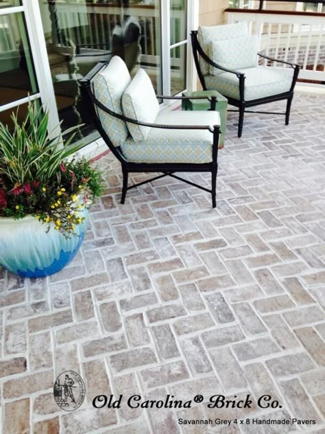 Paver Patio Ideas, Brick Driveway, Diy Patio Pavers, Paver Designs, Patio Pavers Design, White Wash Brick, Stone Patio, Patio Flooring, Brick Pavers