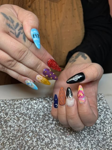 Taylor Era Nails, Eras Tour Gel Nails, Eras Tour Acrylic Nails, Fearless Era Nails, Eras Tour Nail Ideas Midnights, Eras Tour Inspired Nails, Eras Tour Nails French Tips, Taylor Swift Nails Inspired Albums, Eras Tour Manicure