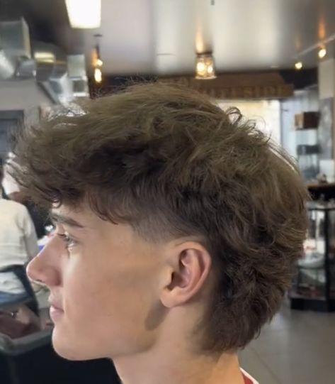 Modern Mullet Straight Hair, Modern Mullet Mens, Modern Mullet For Men, Haircuts Thick Hair, Mens Haircuts Thick Hair, Modern Mullet Haircut, Hair Types Men, Mens Haircuts Straight Hair, Taper Fade Short Hair