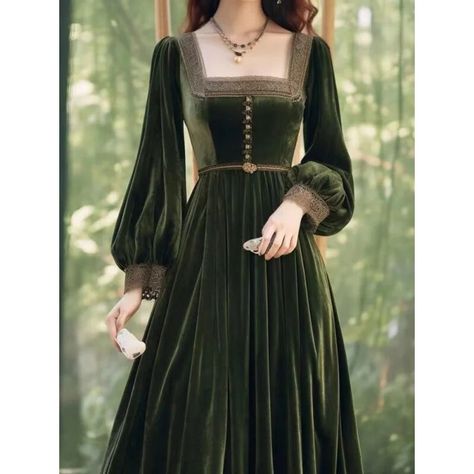 Lotr Fashion, Medieval Outfits, Female Vest, Square Collar Dress, Long Sleeve Elegant Dresses, Helaena Targaryen, Vintage Velvet Dress, Character Fashion, Fair Outfits