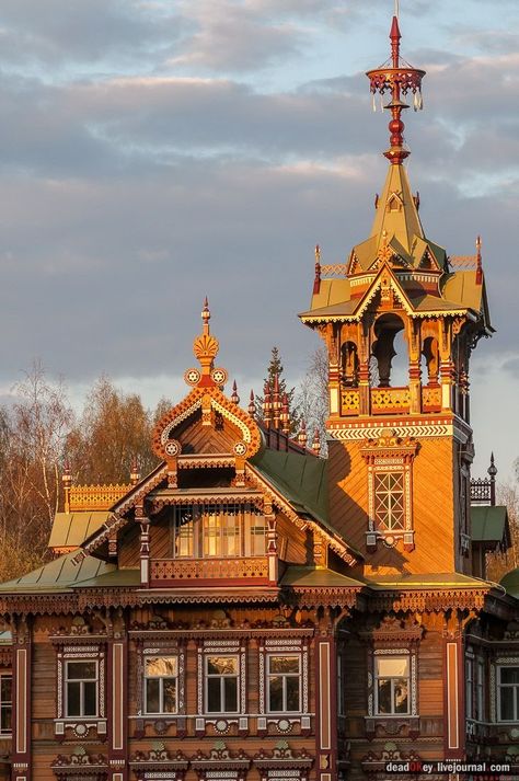 District Architecture, Architecture Cool, Russian Architecture, Wooden Architecture, Russia Travel, European Architecture, Interesting Buildings, Cultural Architecture, Church Architecture