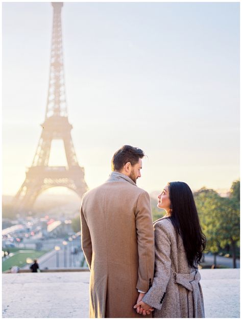 honeymoon anniversary engagement sunrise session in Paris France by fine art wedding photographer Lissa Ryan Photography Paris Picture Ideas, Outfit Tour, Anna Christine, Paris Engagement Photos, Prenup Shoot, Paris Engagement, Beautiful Engagement Photos, Photo Paris, Paris Photoshoot