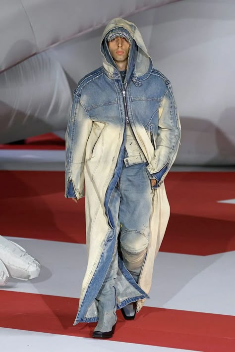 Andrea For Diesel Spring-Summer 2023 Ready-To-Wear Collection Fashion Show #fashion #diesel Diesel Fw23, Diesel Collection, Diesel Fw22, Diesel Campaign 2022, Diesel Men Runway, Diesel Menswear 2022, E Boy, Grunge Fashion, Creative Director