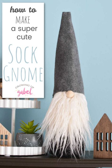 sock gnomes craft No Sew Sock Gnomes, Crafts To Do When Bored, Easy Crafts For Adults, Gnome Craft, Sock Gnomes, Craft Project Ideas, Cheap Crafts, Gnomes Crafts, Easy Craft Projects