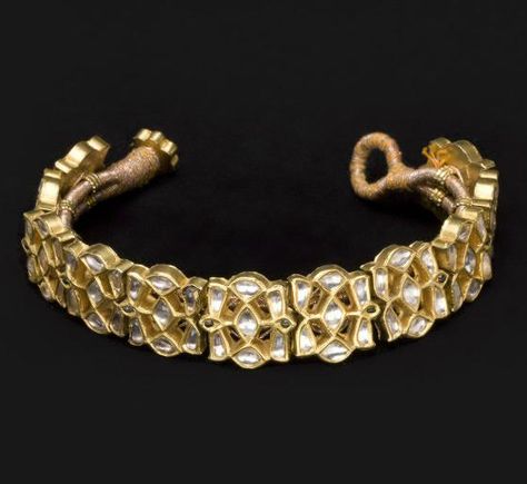 Bracelet; gold with gemstones, @1810 - 1915.  Former kingdom of Nabha, Punjab state Jadau Kada, Kada Design, Rajputi Jewellery, Kundan Jewellery Bridal, Asian Art Museum, Heritage Jewellery, Antique Bridal Jewelry, Antique Jewelry Indian, Wedding Jewellery Collection