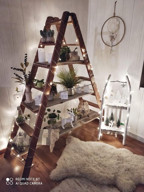 Rustic Blanket Ladder, Antique Ladder, Ladder Plant Stand, Boho Apartments, Family Room Decorating, Room With Plants, Cottage Design, Plant Shelves, Wood Work