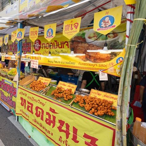 🌱 𝐏𝐡𝐮𝐤𝐞𝐭 𝐕𝐞𝐠𝐞𝐭𝐚𝐫𝐢𝐚𝐧 𝐅𝐞𝐬𝐭𝐢𝐯𝐚𝐥: A Vegan Street Food Paradise! 🌱 Get ready to dive into a culinary adventure like no other! 🍴 The Phuket Vegetarian Festival is your chance to taste the best vegan street food around, from crispy fried taro cakes to mouthwatering mock meat skewers. 🌶️ Explore the bustling stalls at Phuket Old Town and Ranong Road Market, where plant-based delights await. 🌿 Curious about how to navigate this foodie heaven? We’ve got you covered in our latest guide! . 🔗 https://phuk... Phuket Old Town, Taro Cake, Vegetarian Festival, Meat Skewers, Skewers, Phuket, Street Food, Old Town, Plant Based