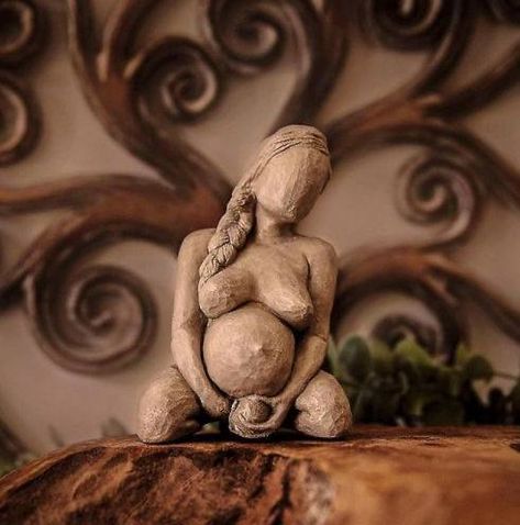 Birth Altar, Sacred Woman, Birth Art, Womb Healing, Pregnancy Art, Birth Affirmations, Sculptures Céramiques, Sacred Feminine, Wild Woman