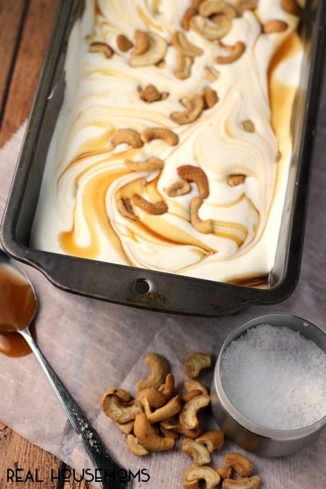 Easy Salted Caramel, Cashew Ice Cream, Caramel Cashew, Cookie Monster Ice Cream, Apple Pie Ice Cream, Paleo Ice Cream, Homemade Strawberry Ice Cream, Vegan Ice Cream Recipe, Pecan Ice Cream