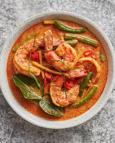 Marion’s Kitchen homemade Thai recipes | Marion's Kitchen Red Curry Prawns Recipe, King Prawn Curry, Curry Meals, Salmon Curry, Marion Grasby, Marion's Kitchen, Thai Foods, Prawn Curry, Prawn Recipes