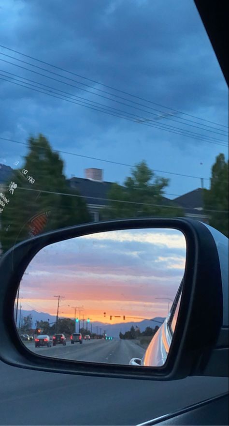 Car Window Painting Canvas, Rear View Mirror Painting, Car Mirror Pictures, Car Mirror Aesthetic, Car Mirror Pics, Car Mirror View, Mirror Drawings, Car Pic, Sunset Pic