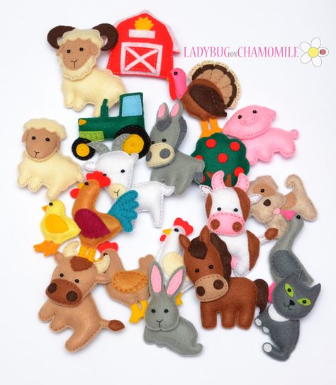 FARM - FELT MAGNETS Felt Farm Animals Pattern, Felt Farm Animals, Felt Mobiles, Felt Magnet, Baby Mobil, Felt Animal Patterns, Diy Quiet Books, Felt Animal, Felt Quiet Books