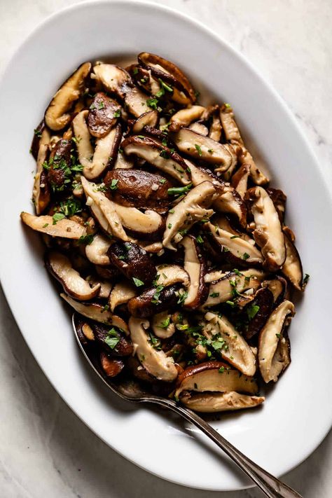 Shiitake Mushrooms Recipe (Quick & Easy) + Ways To Use Them Marinated Shiitake Mushrooms, Shitake Mushroom Recipes, Shiitake Mushroom Recipes, Shiitake Recipes, Shiitake Mushrooms Recipes, Shitake Mushroom, Mushroom Dish, Recipe Cover, Shiitake Mushrooms