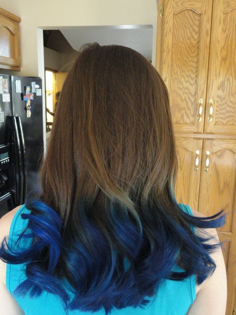 blue tips Brown Hair Dyed Blue, Blue Hair Tips, Blue Dyed Hair, Hair Dye Blue, Blue Tips Hair, Blue Brown Hair, Dipped Hair, Dyed Tips, Hair Dye Tips