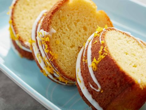 Mimosa Cake Recipe, Mimosa Cake, Cake Mix Cookies Recipes, Orange Spice Cake, Decorations With Flowers, Boozy Cakes, Orange Mimosa, Pound Cake Glaze, Cake Mix Cakes