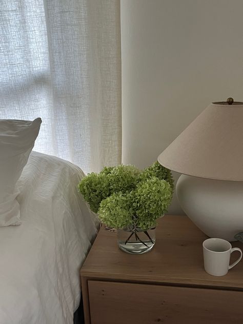 Flowers On Nightstand Aesthetic, Summer Hydrangea, Beach House Interior, Travel Bug, Aesthetic Collage, Dream House Exterior, Apartment Inspiration, Mini House, Modern Interior Design