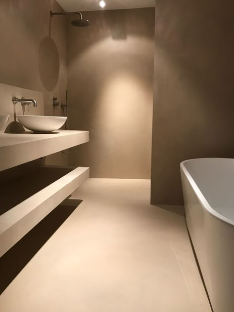 Taupe Bathroom, Bathroom Inspiration Modern, 아파트 인테리어, Toilet Design, Main Bathroom, Bathroom Layout, Minimalist Bathroom, Bath Room, House Bathroom