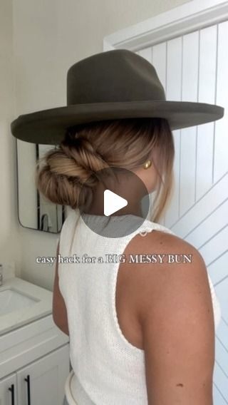 Style Help, Hair Hack, Green Hat, Green Hats, Easy Hair, August 15, Hello Gorgeous, Hair Dos, About Hair