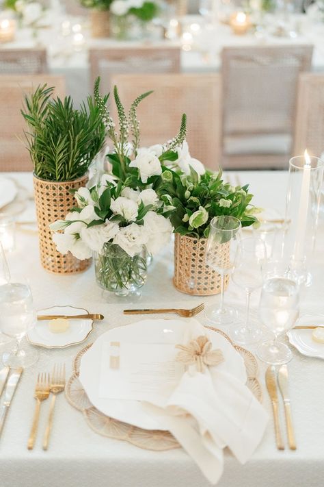 A clean, neutral, and elegant place setting makes for the perfect rehearsal dinner design. Neutral Rehearsal Dinner, Coastal Rehearsal Dinner Ideas, Garden Party Themed Wedding, Rehearsal Dinner Table Settings, Coastal Rehearsal Dinner, Neutral Elegant Wedding, Elegant Wedding Dinner, Dinner Place Settings, Beach Rehearsal Dinner