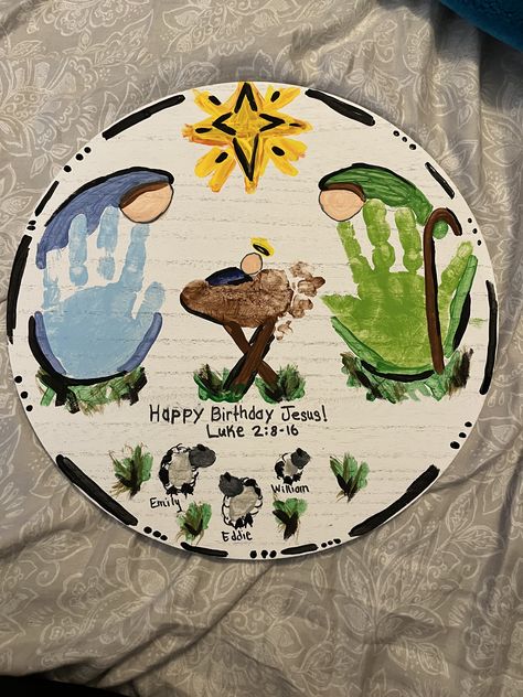 Footprint Manger Scene, Christmas Handprint Nativity, Christmas Handprint Canvas Ideas, Nativity Footprint Art, Christmas Plate Handprint Ideas, Sibling Christmas Handprint Crafts, Diy Christmas Plates For Grandparents, Hand Print Art Christmas, Handprint Nativity Scene