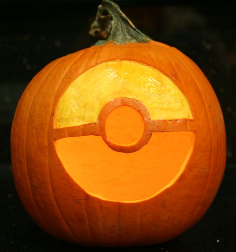 Pokemon Ball Pumpkin, Pokeball Pumpkin, Pokemon Pumpkin Carving, Pokemon Pumpkin, Pumpkins Ideas, Fiesta Decor, Train Pumpkin, Tall Pumpkin, Light Shoot